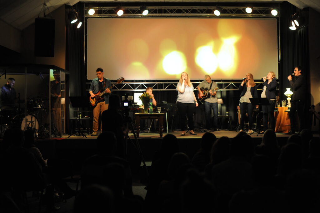 Solowy projekt Estery Pańczak „Dla Przyjaciół”